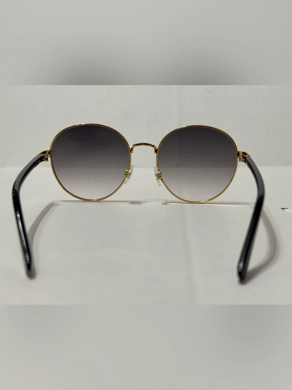 FRYE AND CO. Gold Round Sunglasses with Gradient Gray Lenses